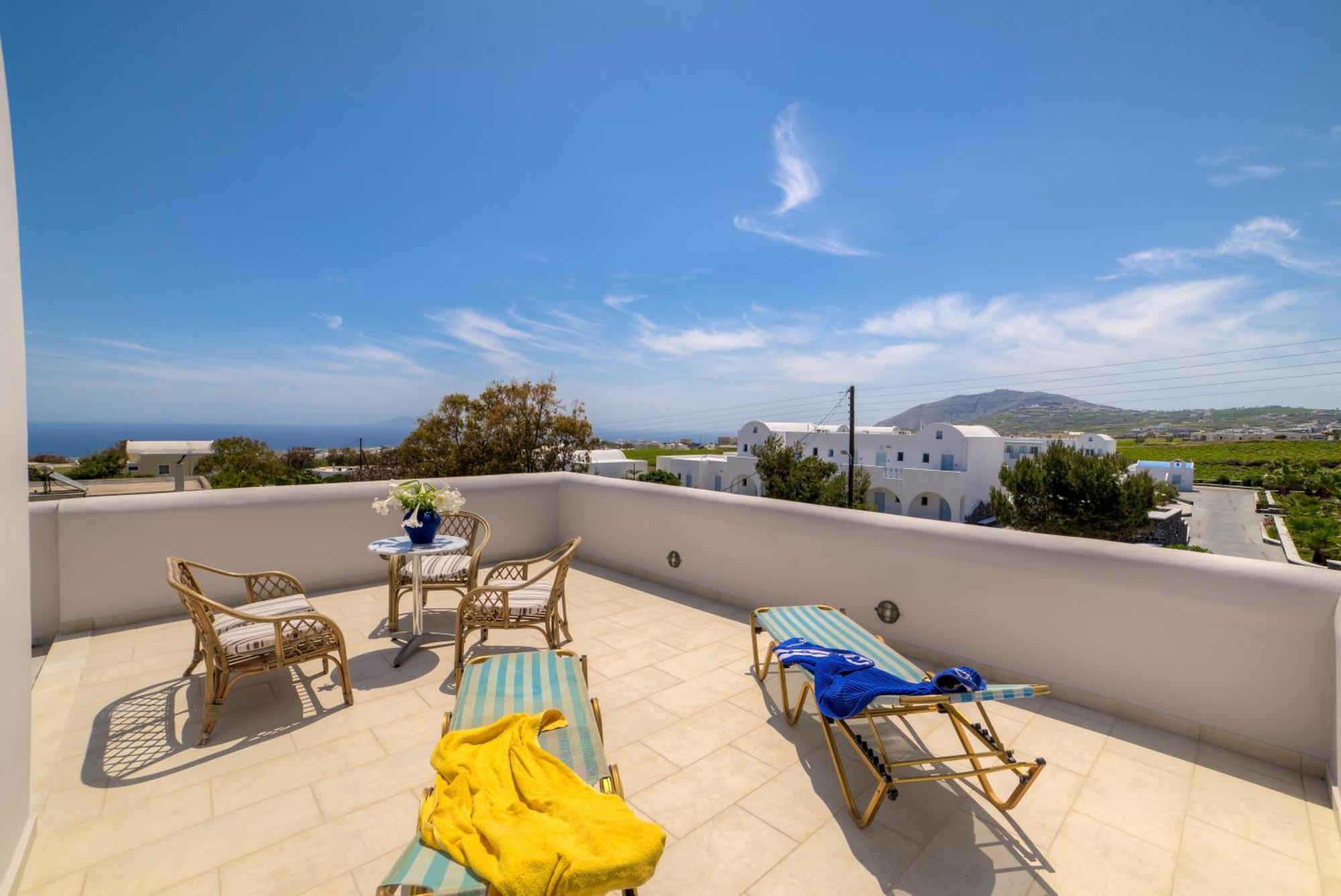 Ifestos Villa Fira  Ruang foto