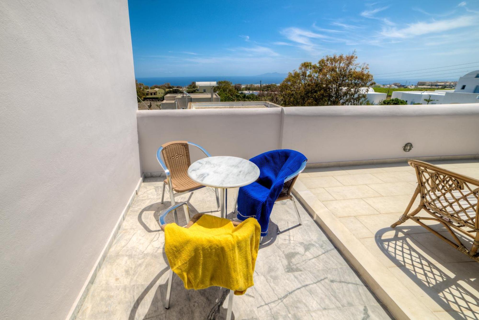 Ifestos Villa Fira  Ruang foto