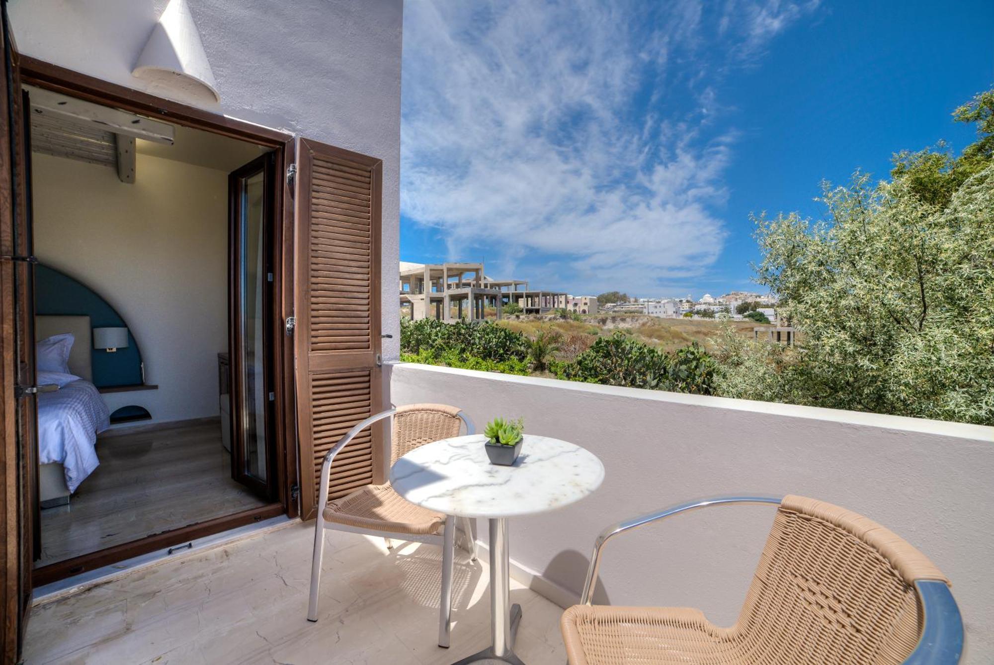 Ifestos Villa Fira  Ruang foto