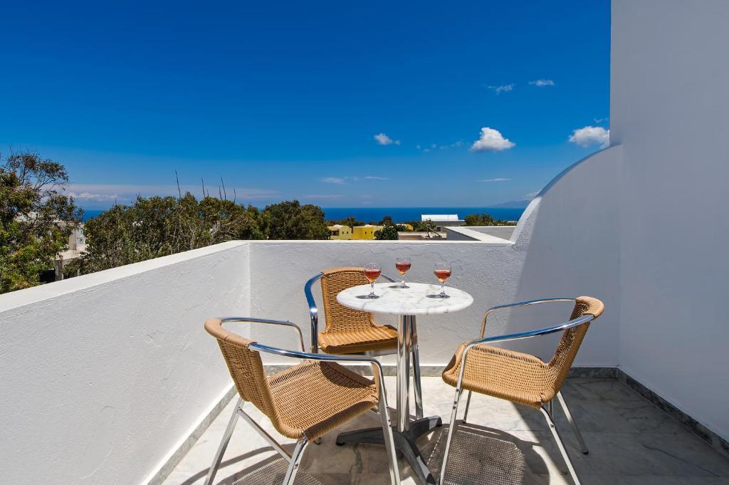 Ifestos Villa Fira  Ruang foto